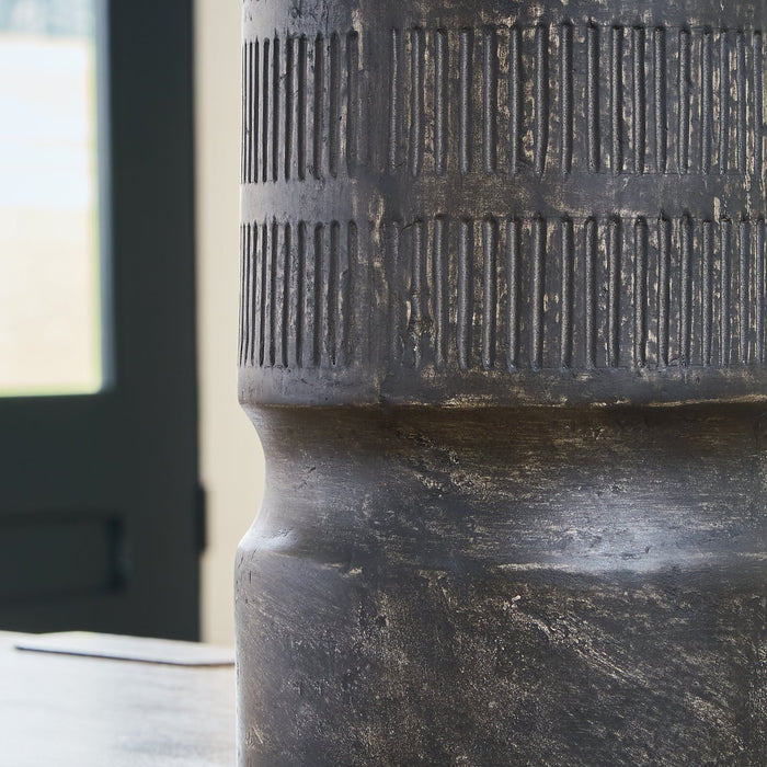 Beninworth Vase - Big's Furniture (NV) - Multi Location