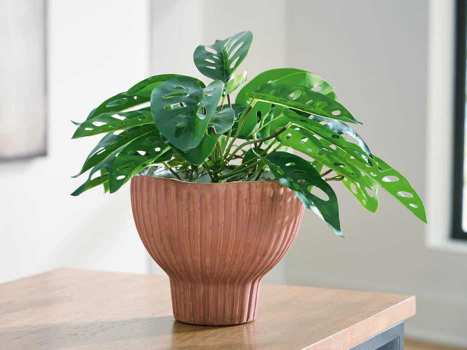 Orban Vase - Big's Furniture (NV) - Multi Location