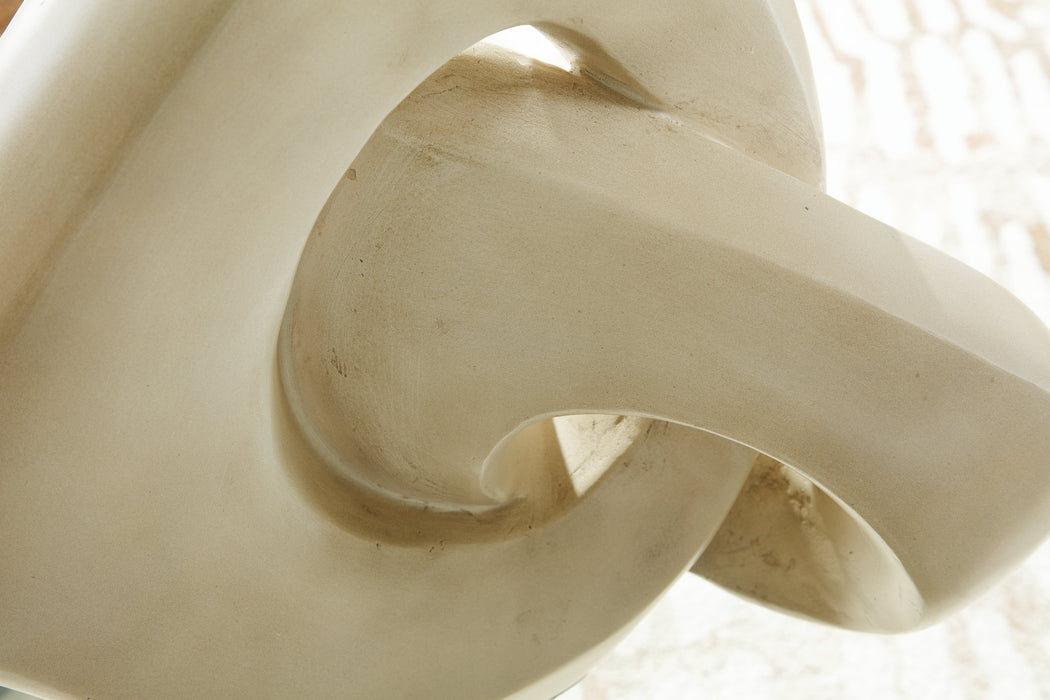 Feebs Sculpture - Big's Furniture (NV) - Multi Location