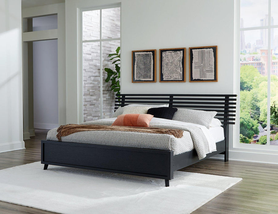 Danziar Slat Bed - Big's Furniture (NV) - Multi Location