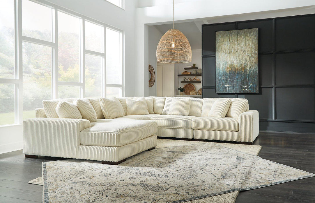 Lindyn Sectional with Chaise - Big's Furniture (NV) - Multi Location