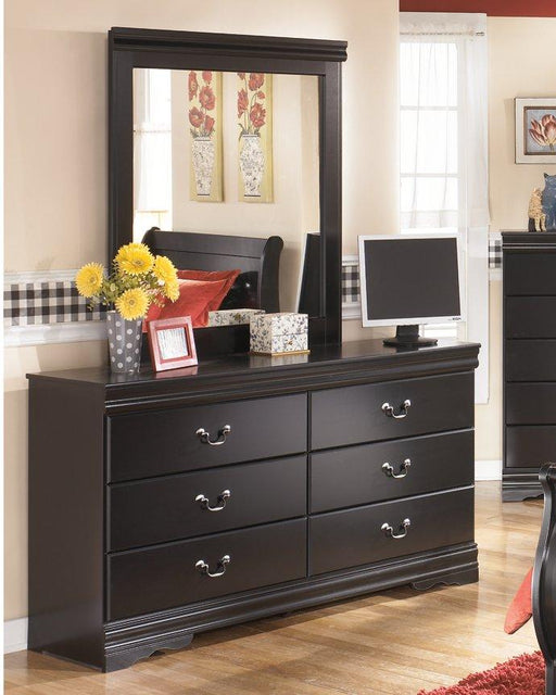 Huey Vineyard Dresser and Mirror - Big's Furniture (NV) - Multi Location