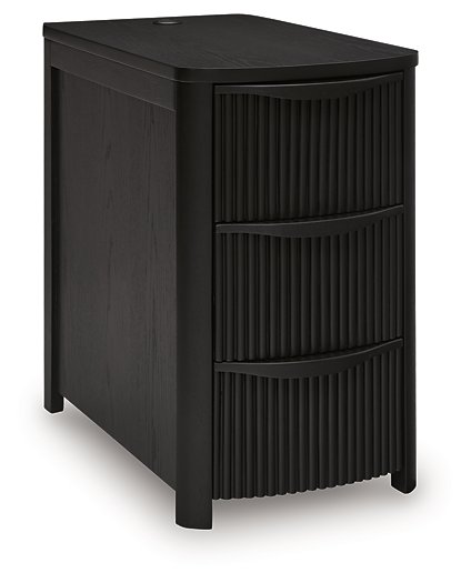 Camdill Chairside End Table - Big's Furniture (NV) - Multi Location