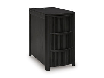 Camdill Chairside End Table - Big's Furniture (NV) - Multi Location