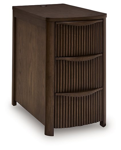 Camdill Chairside End Table - Big's Furniture (NV) - Multi Location