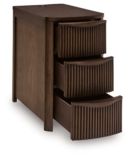 Camdill Chairside End Table - Big's Furniture (NV) - Multi Location